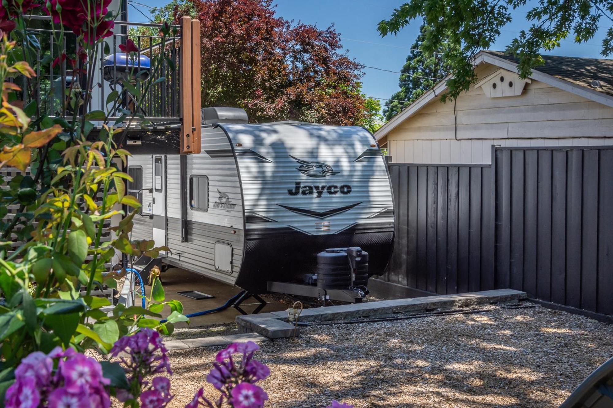 Hotel Chic Rv Retreat, Stunning Yard In Roseburg Extérieur photo