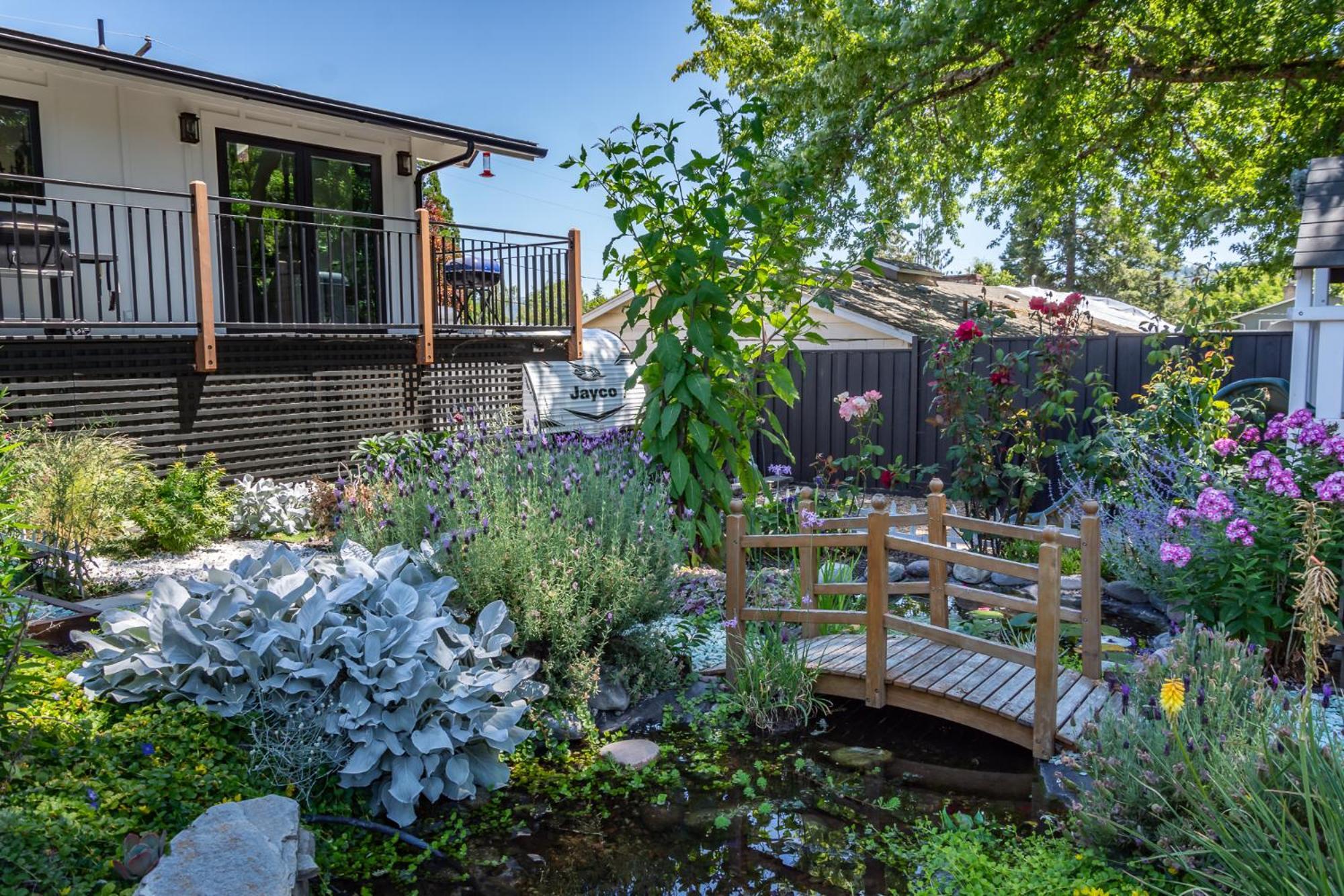 Hotel Chic Rv Retreat, Stunning Yard In Roseburg Extérieur photo