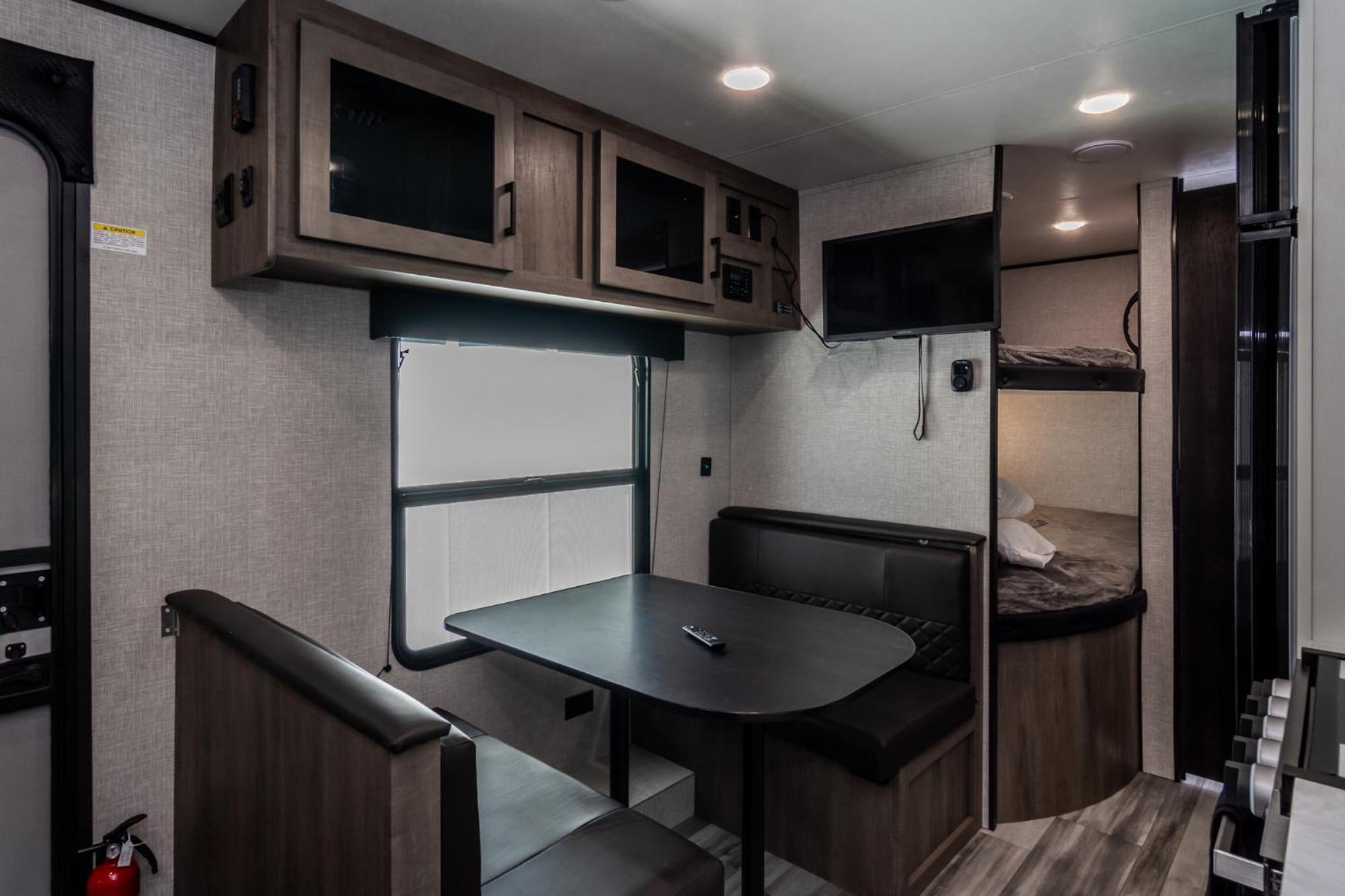 Hotel Chic Rv Retreat, Stunning Yard In Roseburg Extérieur photo
