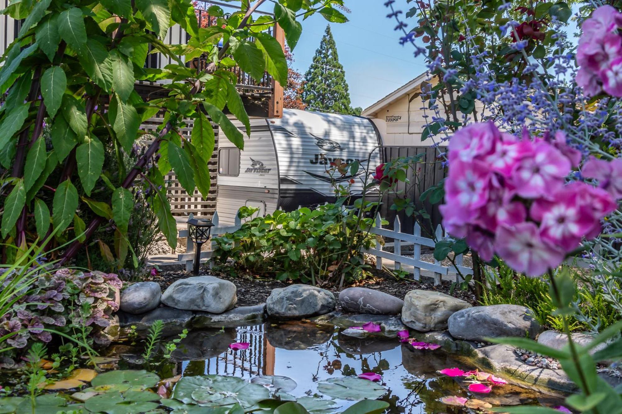Hotel Chic Rv Retreat, Stunning Yard In Roseburg Extérieur photo
