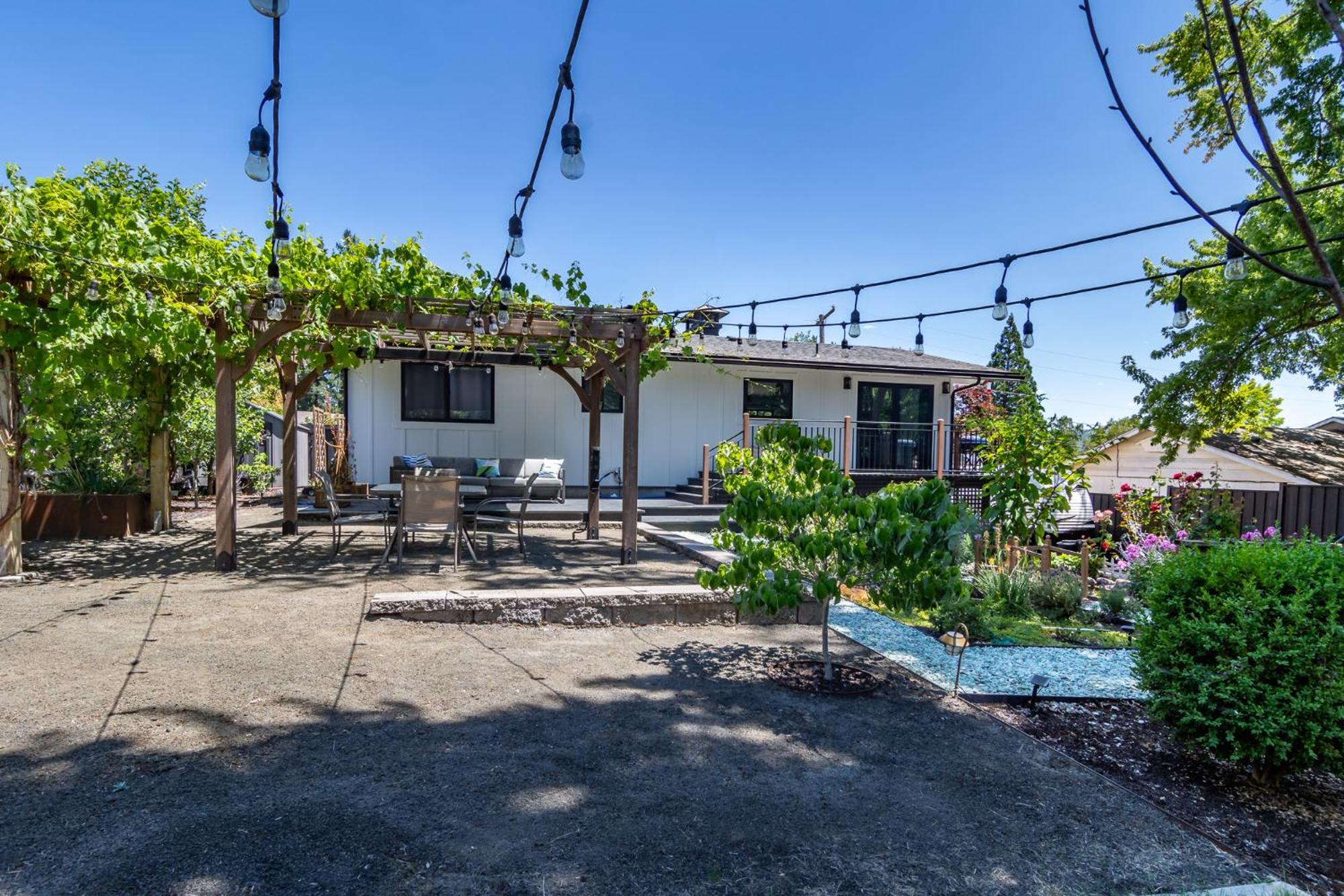 Hotel Chic Rv Retreat, Stunning Yard In Roseburg Extérieur photo